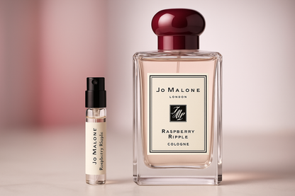 Δείγματα αρώματος Jo Malone Raspberry Ripple Cologne, δείγμα αρώματος 1ml δίπλα σε μπουκάλι αρώματος Jo Malone Raspberry Ripple Cologne μεγέθους 100ml