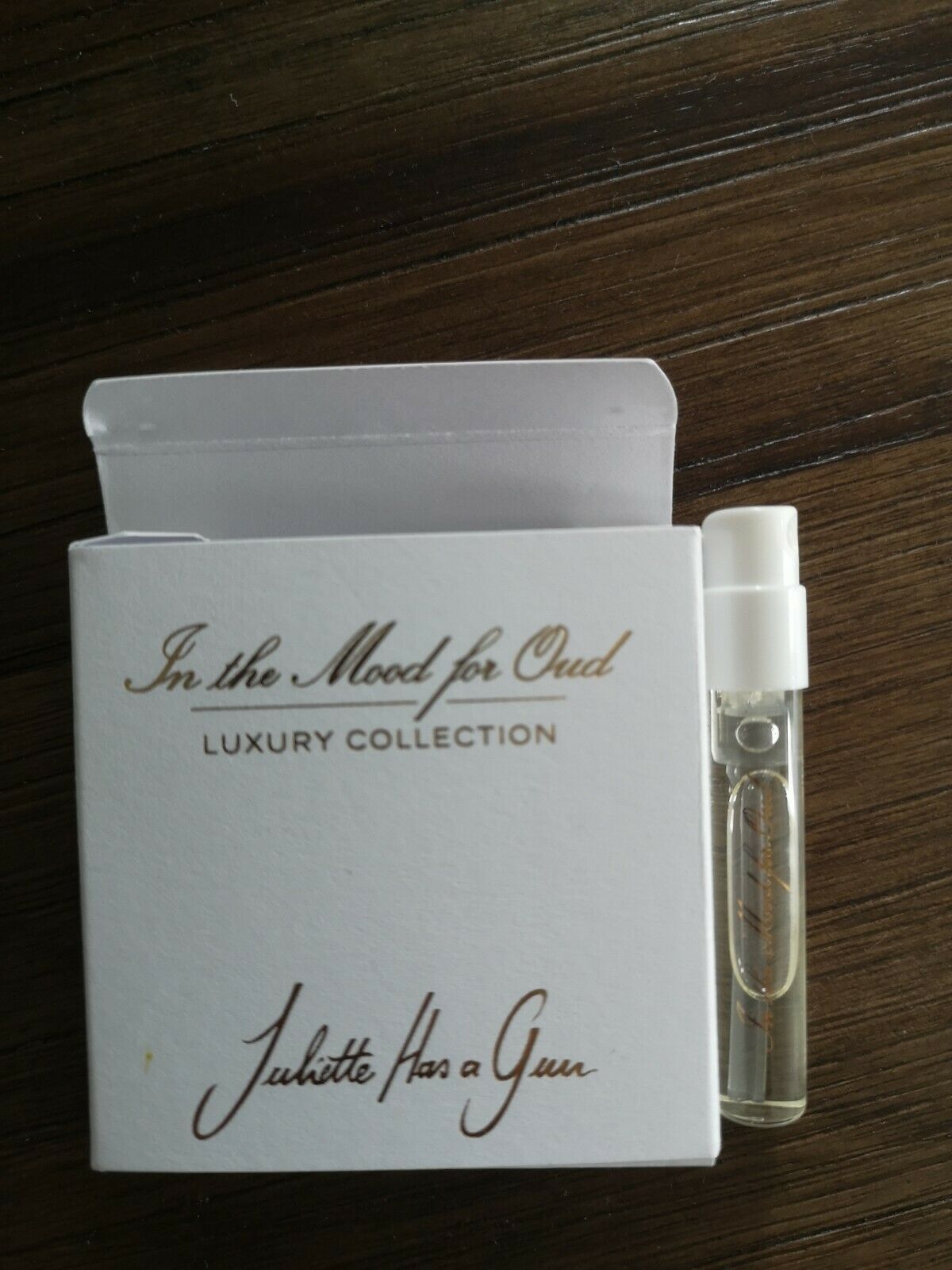 Juliette Has a Gun In the Mood for Oud 1,7 ml επίσημο δείγμα αρώματος, Juliette Has a Gun In the Mood for Oud 1,7 ml επίσημο δείγμα αρώματος, Juliette Has a Gun In the Mood for Oud 1,7 ml επίσημο δείγμα αρώματος,